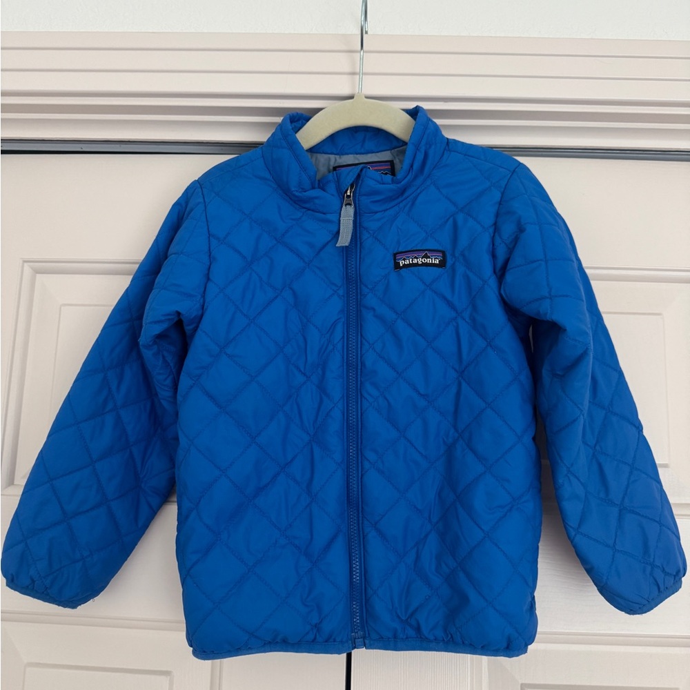 Patagonia Blue nano puff jacket 4T